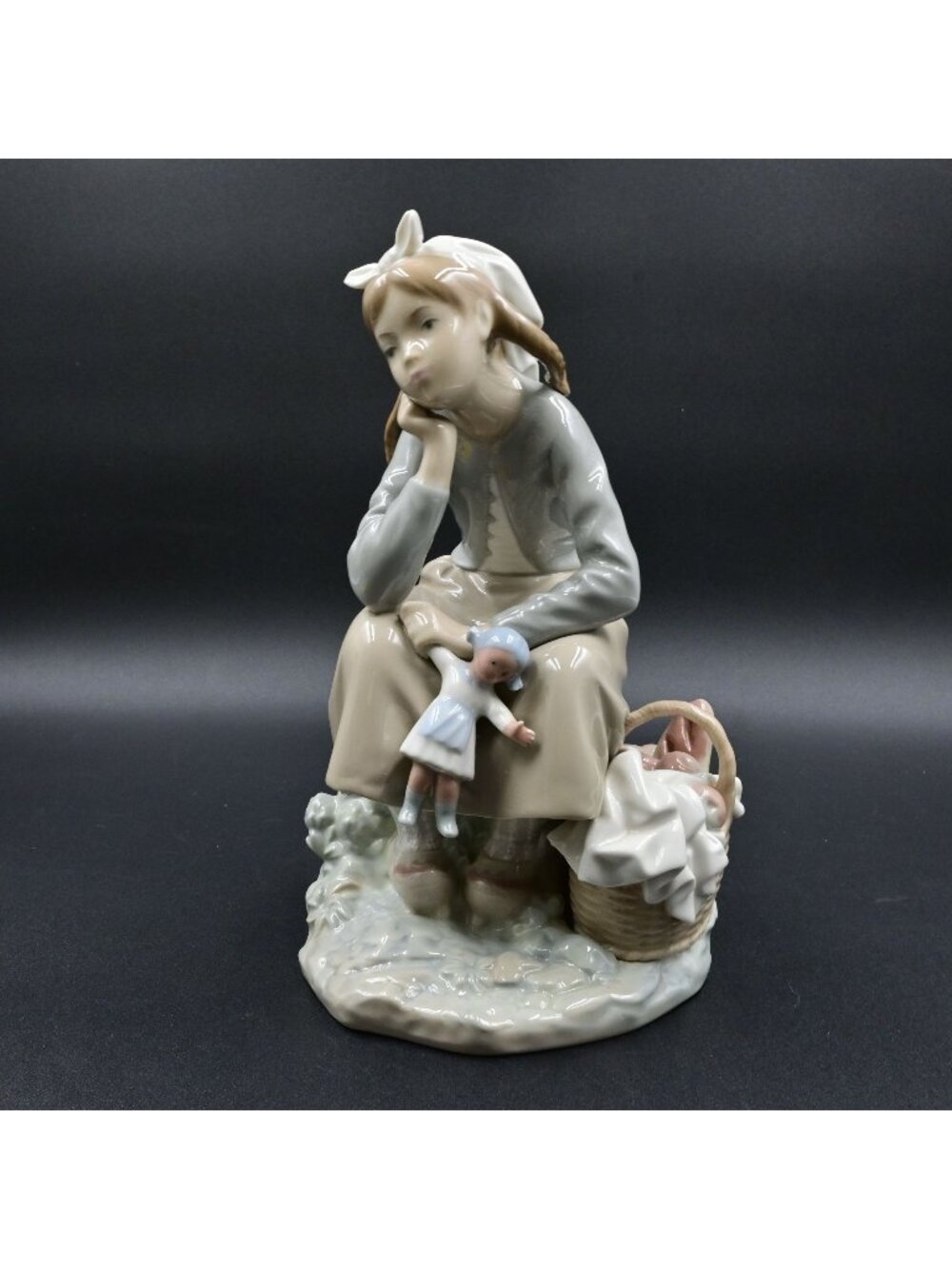 Lladro Girl With Doll Figurine 1211 Seated Dutch Girl Basket Vintage Spain